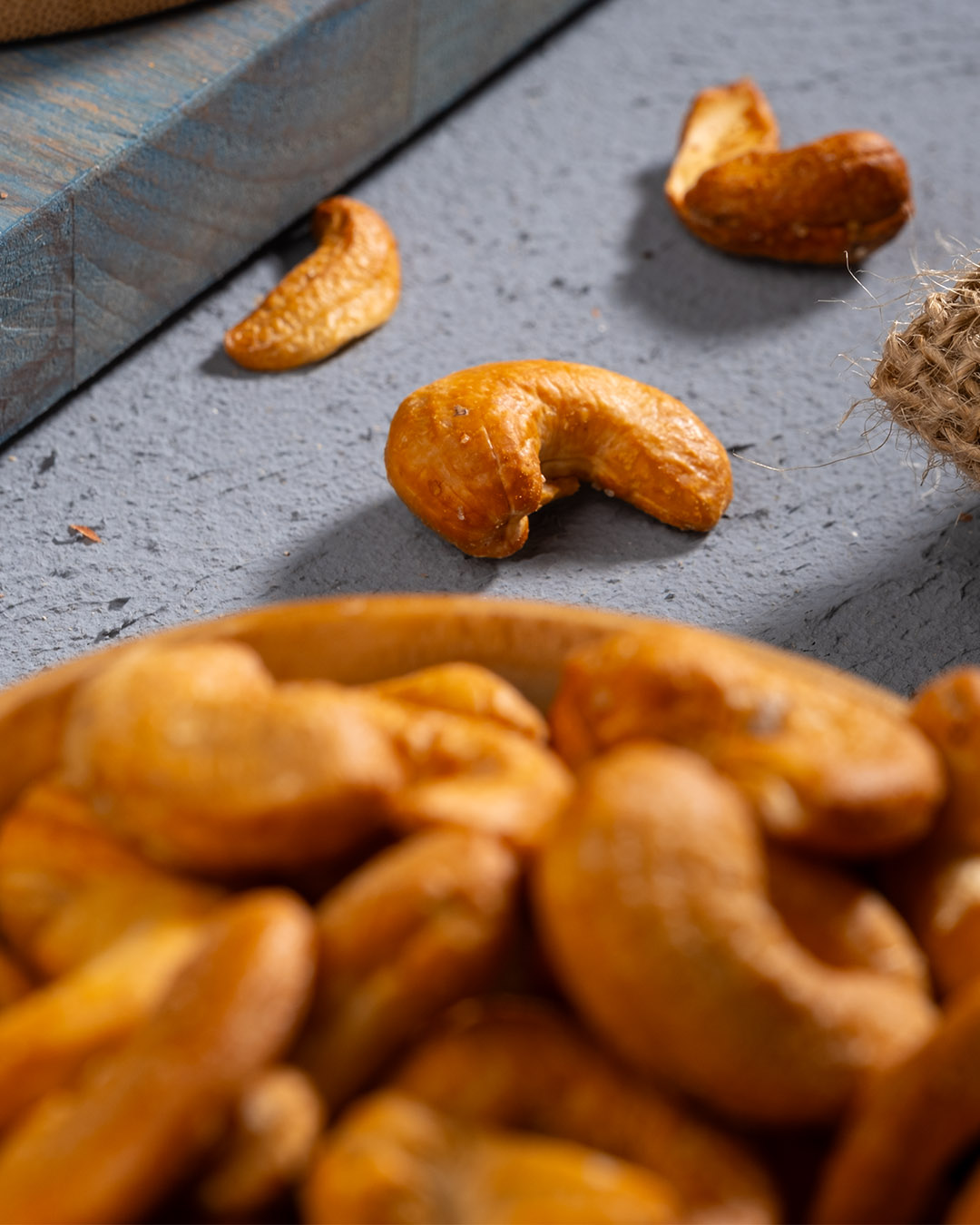 Roasted Cashews with Oil